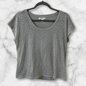 Liz Claiborne grey leopard print layered cap sleeve blouse size large